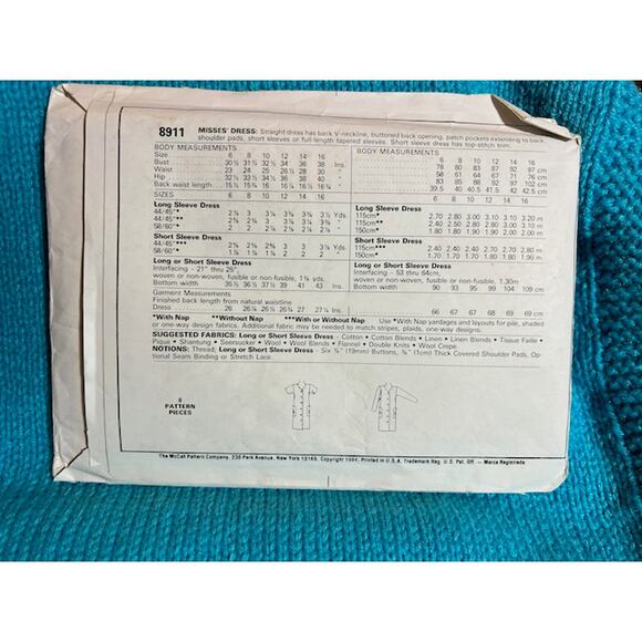 McCalls Sewing pattern 8911 dress button back patch pockets - Picture 3 of 5